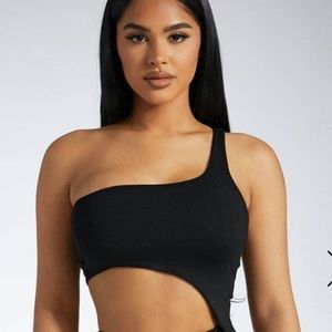 Bundle of 2 Naked Wardrobe smooth side crop tops (L)